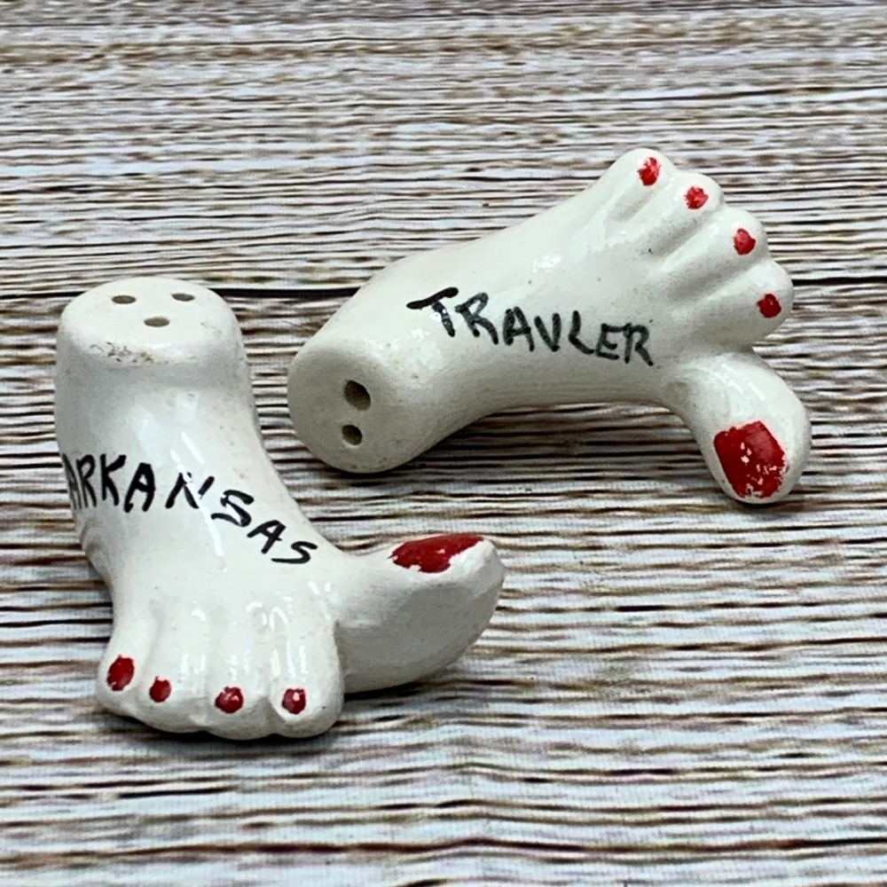 Arkansas‎ Traveler Feet Salt and Pepper Shakers Novelty Souvenir